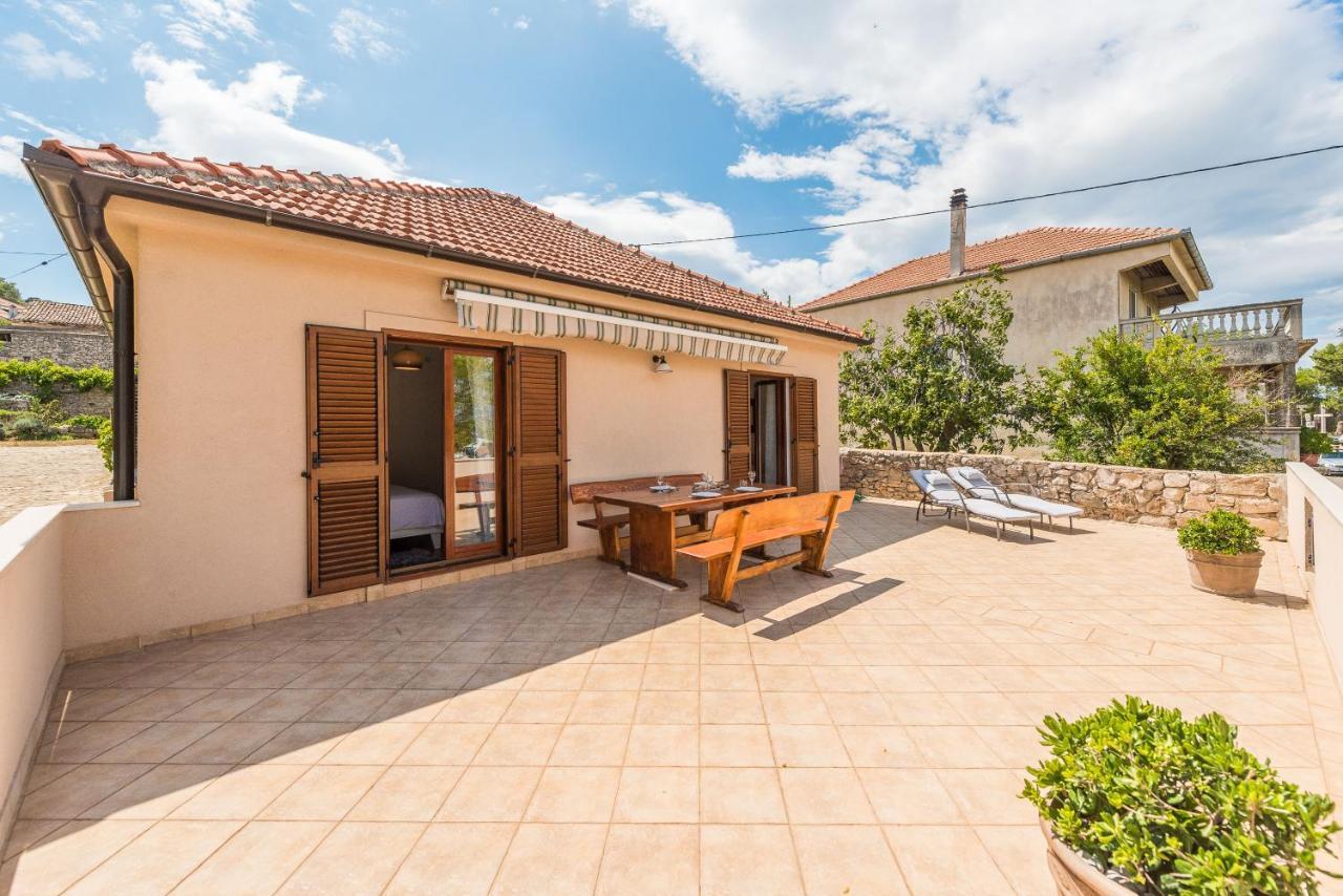 Marica Villa Tkon Exterior photo